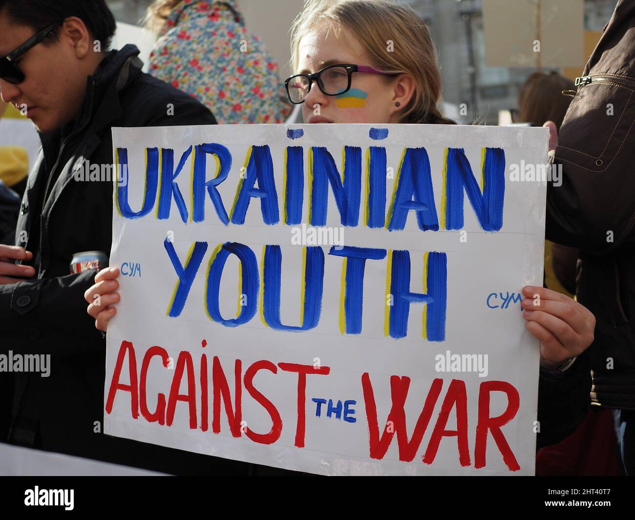 Londres.26th février 2022. C'est le 3rd jour de l'attaque de la Russie contre L'UKRAINE. Grand soutien des Londoniens pour L'UKRAINE ... avec des slogans 'STOP THE WAR', Banque D'Images