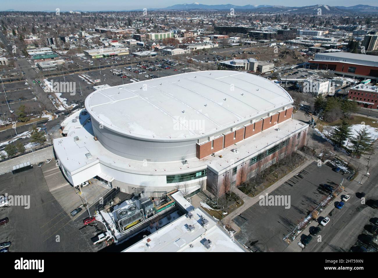 Une vue aérienne du Spokane Veterans Memorial Arena, le samedi 26 février 2022, à Spokane, Washington. L'installation est la maison des Spokane Chiefs of Th Banque D'Images