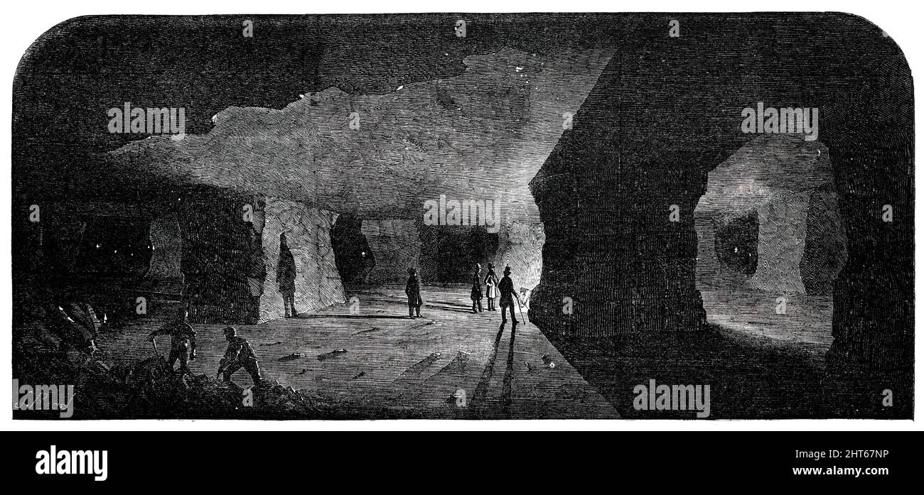 Le Marston Salt-Pit, [Cheshire], 1850. Le sel était un ingrédient aussi bien dans les rites religieux purs, un instrument de sorcellerie, et une application médicinale... le sel était considéré comme une substance la plus acceptable pour les dieux. Le repas salé est entré dans chaque sacrifice des Romains... les hommes et les animaux de qualité inférieure en sont aussi friands : Et aux deux, en plus ou en plus petites quantités, il est nécessaire d'existence... le sel est, aussi, très utile comme un fumier pour certaines descriptions des sols - et surtout dans les jardins pour la culture de fleurs particulières... Dr. Buckland dans son « Bridgewater Treatise », spea Banque D'Images