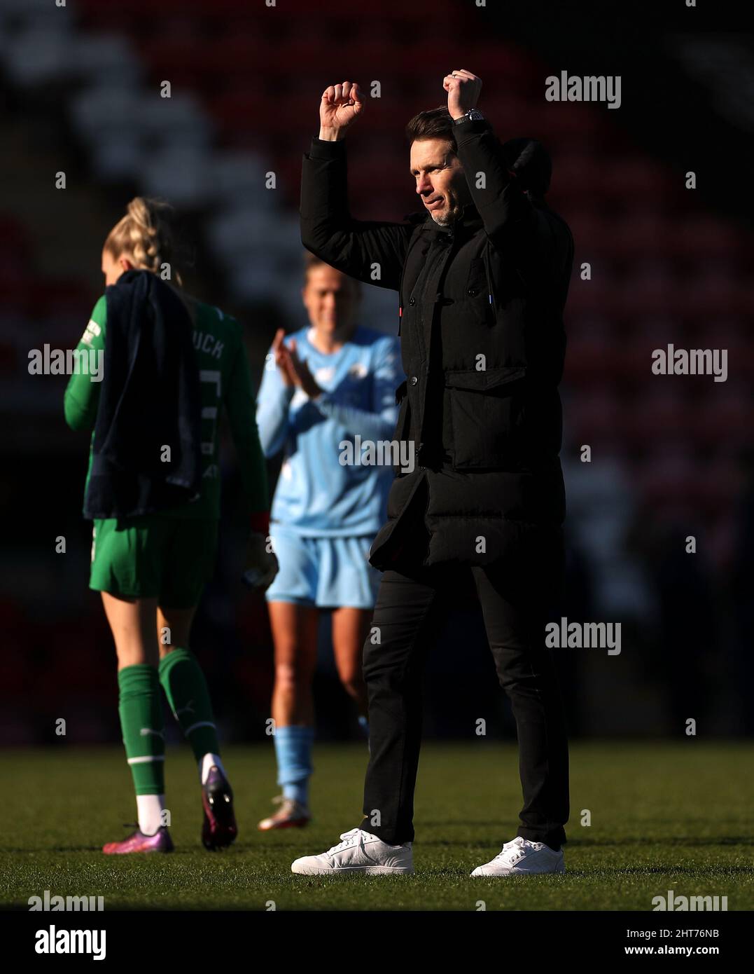 Gareth Taylor, directeur de Manchester City, célèbre après le cinquième match de la Vitality Women's FA Cup au Leigh Sports Village de Manchester. Date de la photo: Dimanche 27 février 2022. Banque D'Images