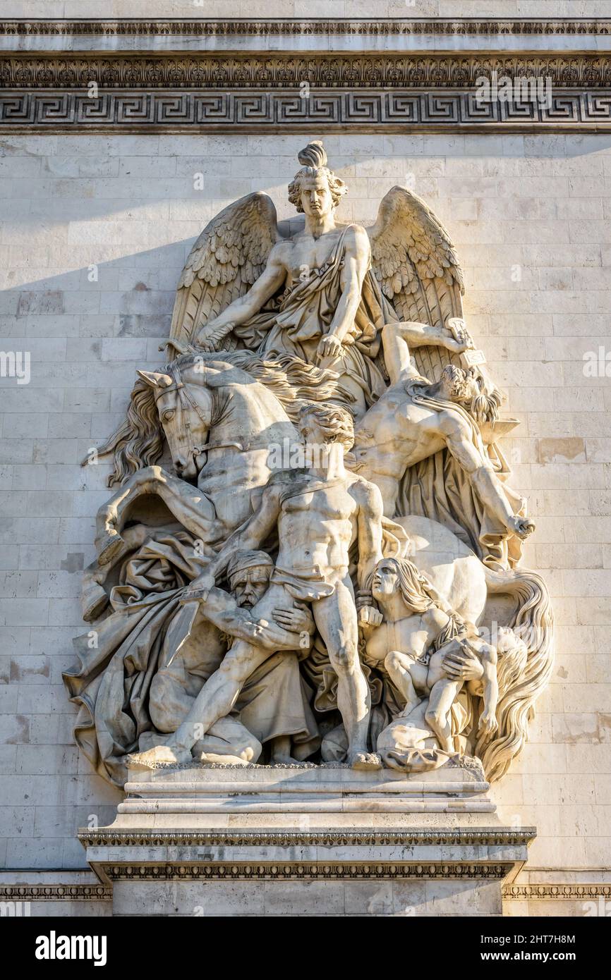 'La Resistance de 1814' est une pierre monumentale en relief par le sculpteur français Antoine Etex sur le pilier sud de l'Arc de Triomphe à Paris, en France. Banque D'Images
