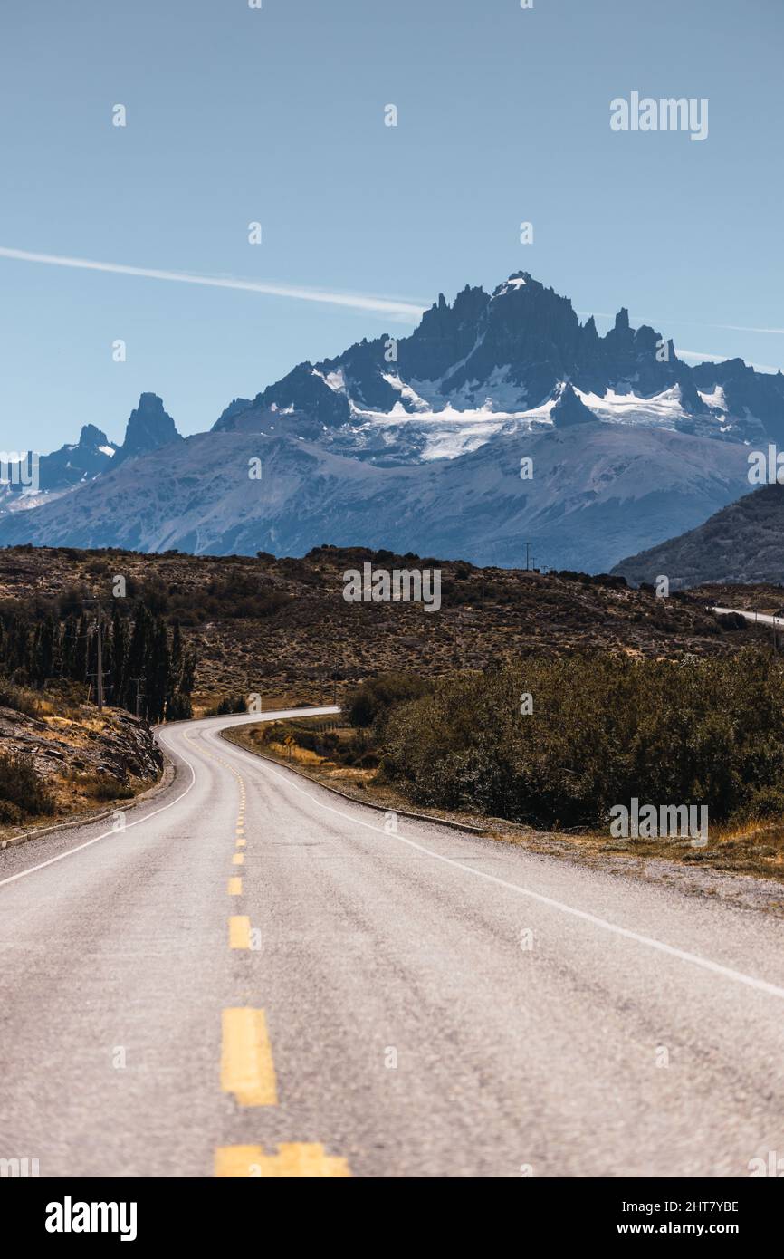 Chaîne de montagnes vue de la route. Patagonie. Cerro Castillo Banque D'Images