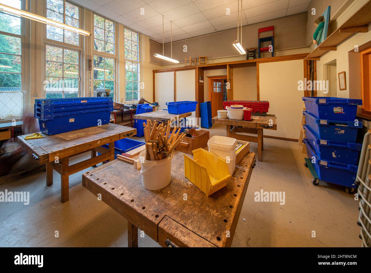 Vider la salle de main-d'œuvre manuelle dans une école primaire Banque D'Images
