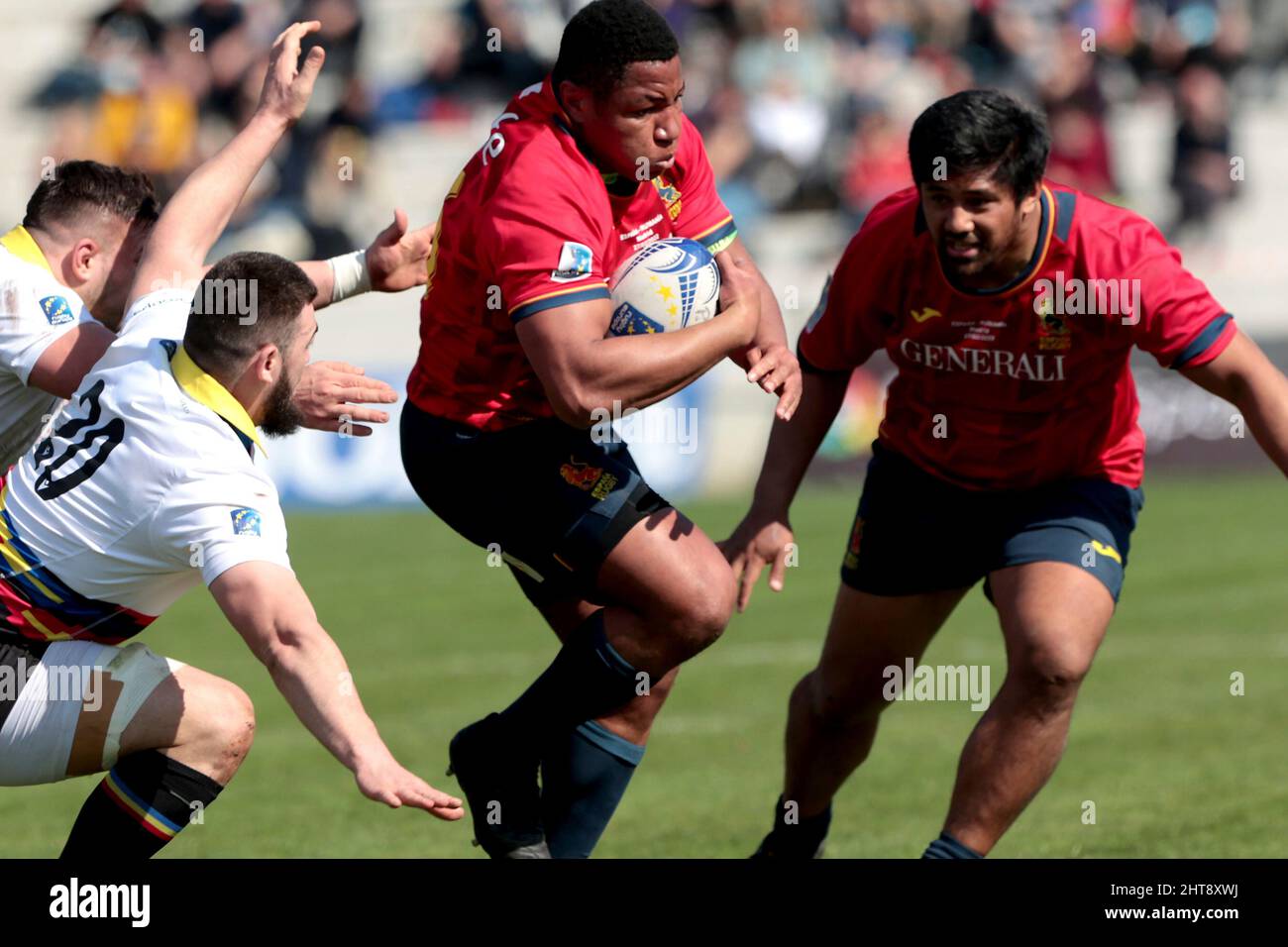 Madrid, Espagne; 27.02.2022.- l'équipe de rugby espagnole a remporté une victoire contre la Roumanie en 38-21, avec laquelle elle occupe la deuxième place dans la classification européenne et plus près de la coupe du monde. Score final 38-21, avec 5 épreuves pour l'équipe espagnole et 3 pour le roumain. Frédéric Quercy marqua deux essais et Marco Pinto, Matthew Foulds et Alvar Gimeno marquaient aussi. Ils ont tous été convertis par Manuel Ordás, qui a également marqué un coup de pied de pénalité. Maintenant l'Espagne ajoute 25 points à 22 de la Roumanie et est en deuxième place qui donne un accès direct à la coupe du monde. Photo: Juan Carlos Rojas Banque D'Images