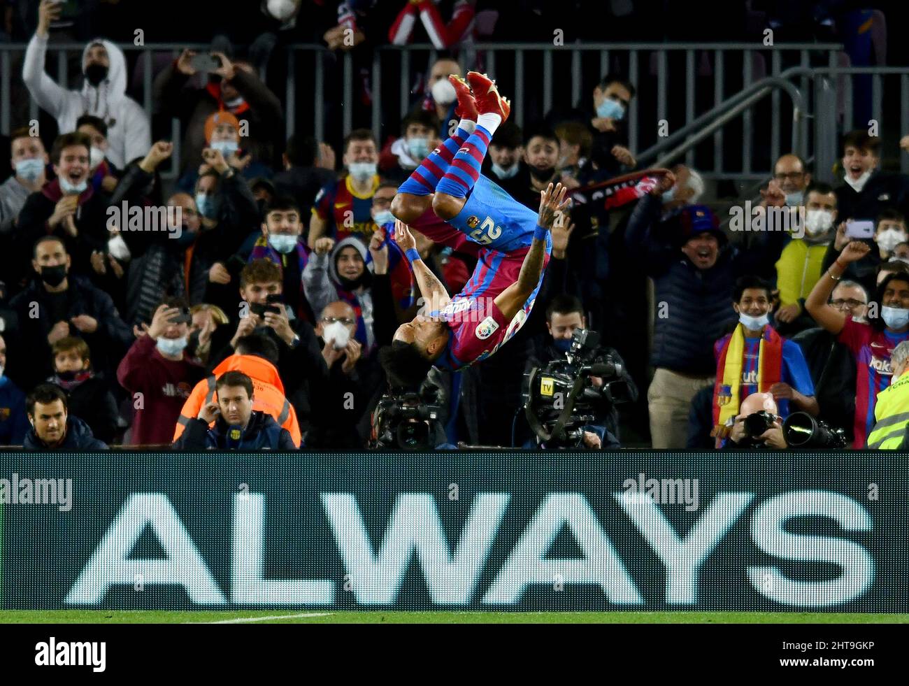 Barcelone,Espagne.27 février,2022. Pierre-Emerick Aubameyang (25) du FC Barcelone célèbre un but lors du match espagnol de la Liga entre le FC BARCELONE et LE CLUB SPORTIF DE BILBAO au stade Camp Nou. Banque D'Images