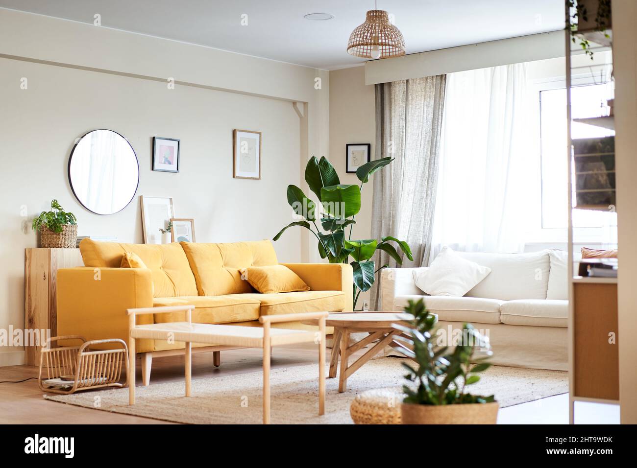 Intérieur de la salle à manger moderne et élégante intérieur de la maison. Espace vide Banque D'Images