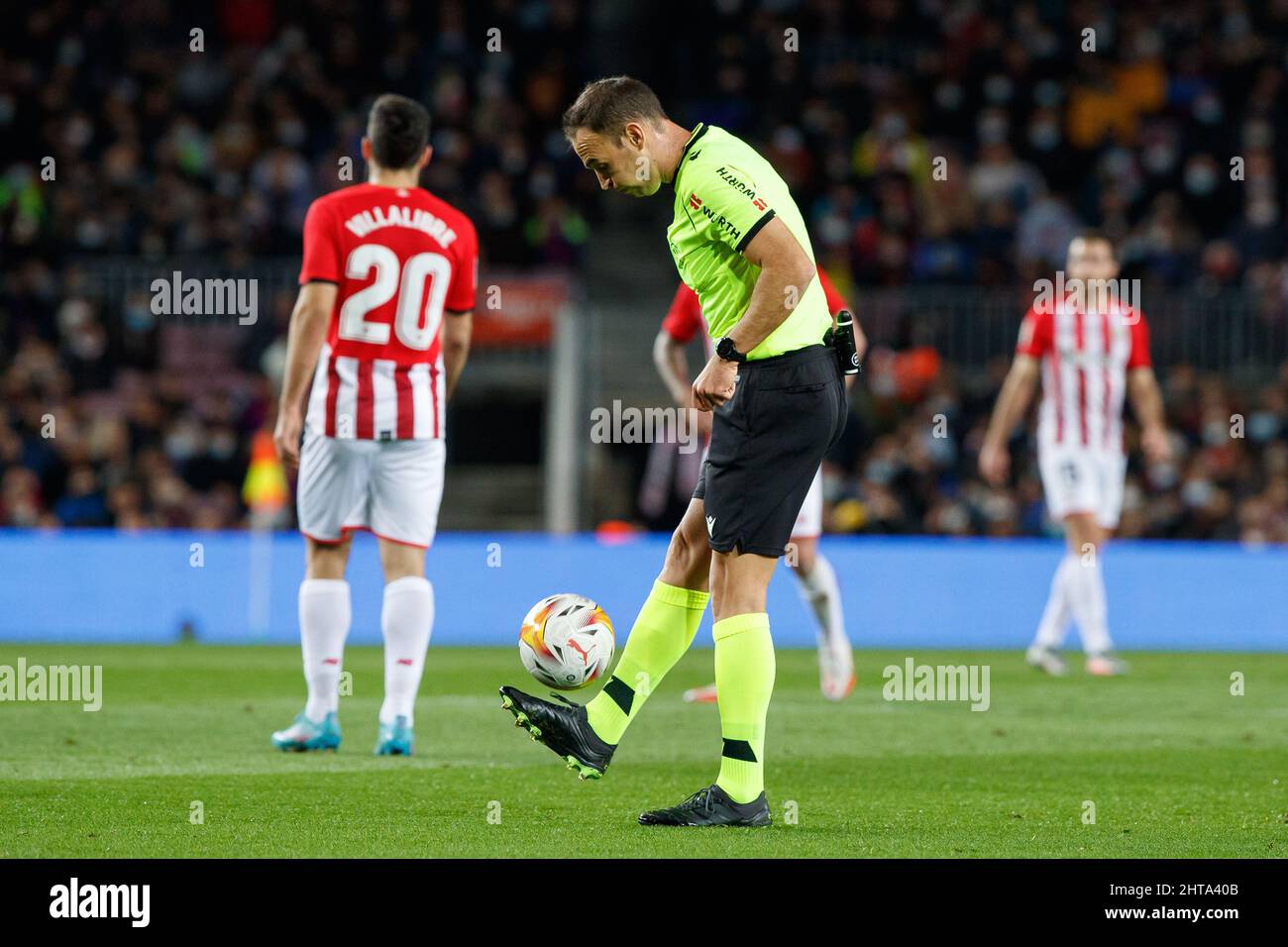 Barcelone, Espagne. . 27th févr. 2022. Cuadra Fernandez pendant le match de la Liga entre le FC Barcelone et le Club Athlétique Bilbao au Camp Nou à Barcelone, Espagne. Crédit : DAX Images/Alamy Live News Banque D'Images