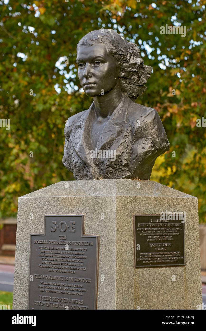 violette szabo statue du mémorial des opérations spéciales de Londres Banque D'Images