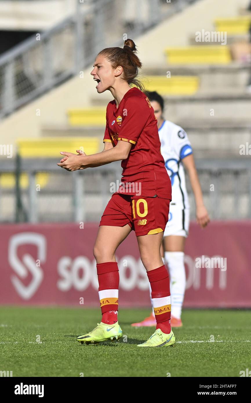 Manuela Giugliano de AS Roma femmes pendant la 15th journée du Championnat de Serie A entre A.S. Roma femmes et Inter femmes au stadio Tre Fontane le 25th janvier 2022 à Rome, Italie. Banque D'Images