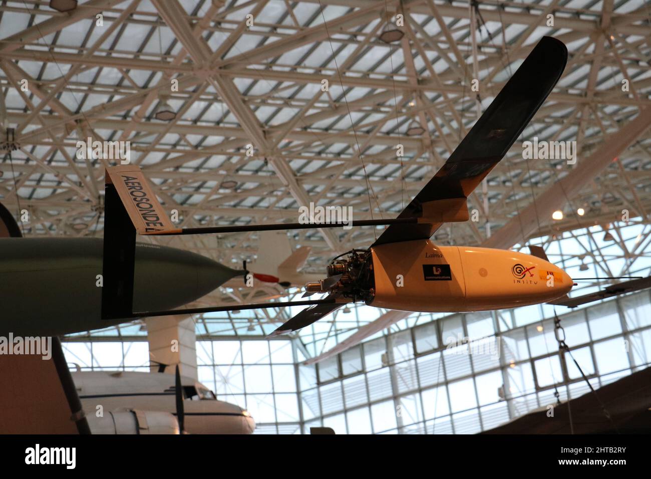 Vol en avion au musée de l'aviation de Seattle et promenade dans la rue. Banque D'Images Vol en avion au musée de l'aviation de Seattle et promenade dans la rue. Banque D'Images