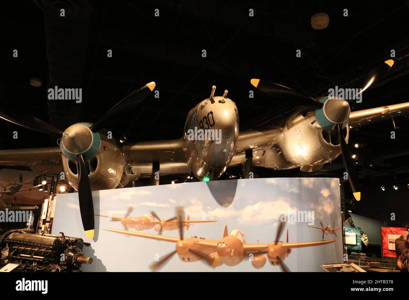 Vol en avion au musée de l'aviation de Seattle et promenade dans la rue. Banque D'Images Vol en avion au musée de l'aviation de Seattle et promenade dans la rue. Banque D'Images