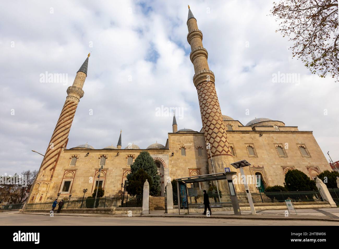 EDIRNE, TURQUIE, 22 DÉCEMBRE 2018 : vue extérieure de la mosquée de la mosquée de l'UC Serefeli dans le centre de la ville d'Edirne, Thrace orientale, Turquie Banque D'Images