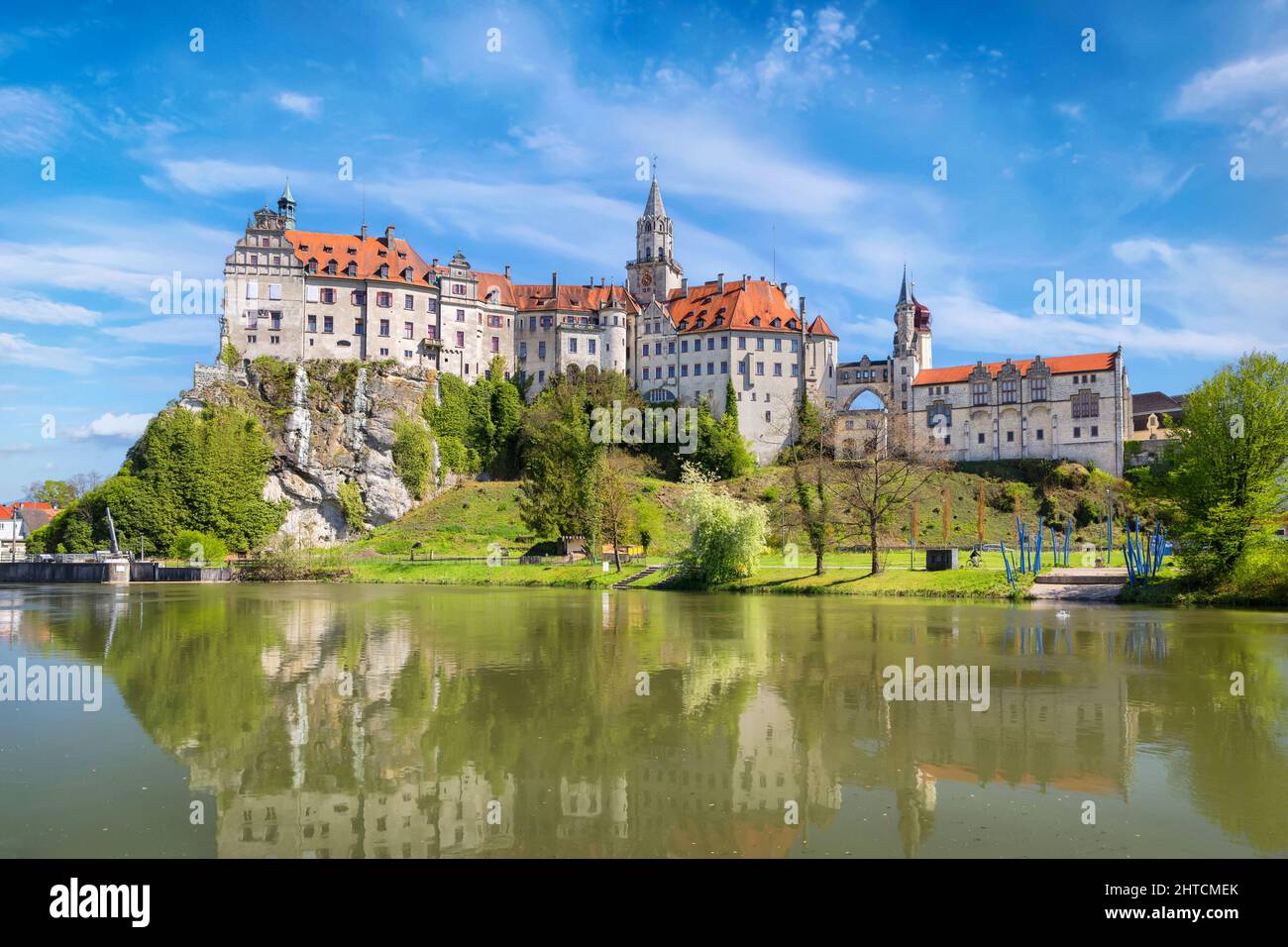 Château de Sigmaringen situé sur le côté du Danube à Baden-Wurttemberg, Allemagne Banque D'Images