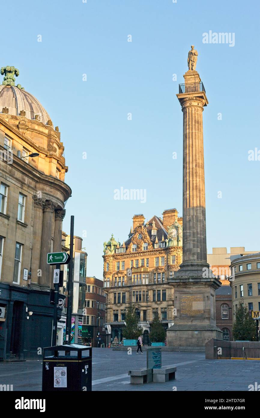Gray's Monument se trouve dans le centre-ville de Newcastle upon Tyne où se rencontrent Gray Street, Grainger Street et Blackett Street. Banque D'Images