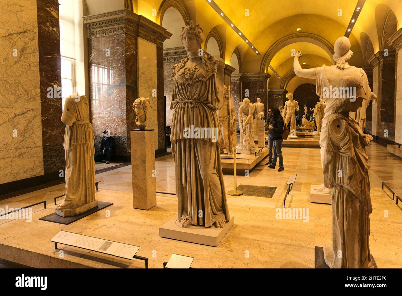 Statues grecques au musée du Louvre à Paris, France. Banque D'Images
