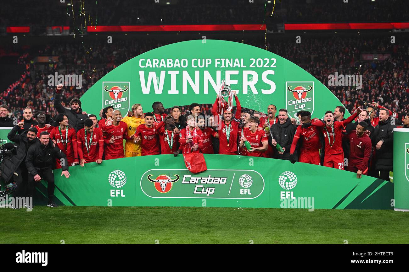 Londres, Royaume-Uni. 27th févr. 2022. 27 février 2022 - Chelsea v  Liverpool - Carabao Cup - final - Stade Wembley les joueurs de Liverpool  célèbrent la victoire de la finale de la