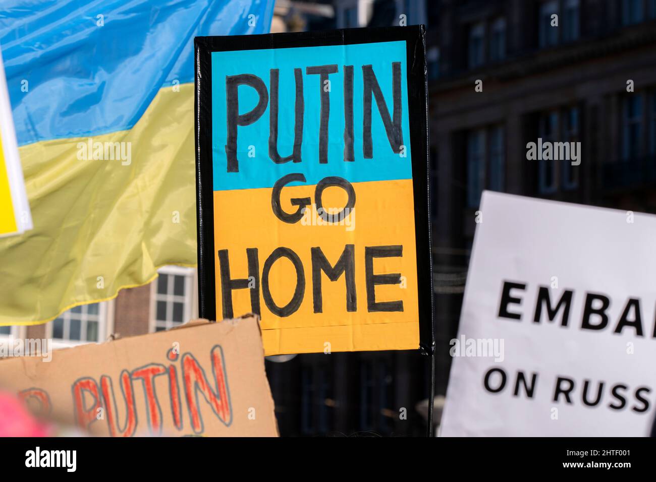 Panneau d'affichage Putin renie à la manifestation contre la guerre en Ukraine à Amsterdam, pays-Bas 27-2-2022 Banque D'Images