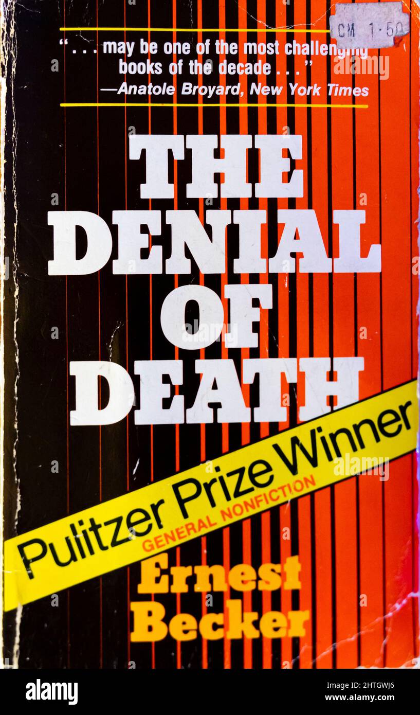 Couverture de livre d'Erenst Becker le déni de la mort publié pour la  première fois en 1973 et reçu un prix Pulitzer Photo Stock - Alamy