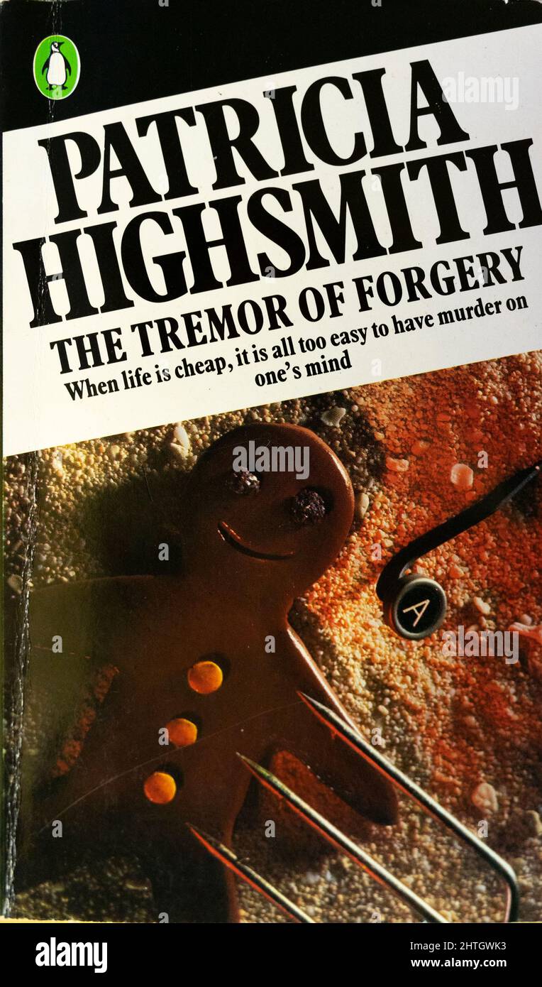 Couverture de livre de Patricia Highsmith roman The Tremor of Forgery, 1969, par Penguin Books Banque D'Images