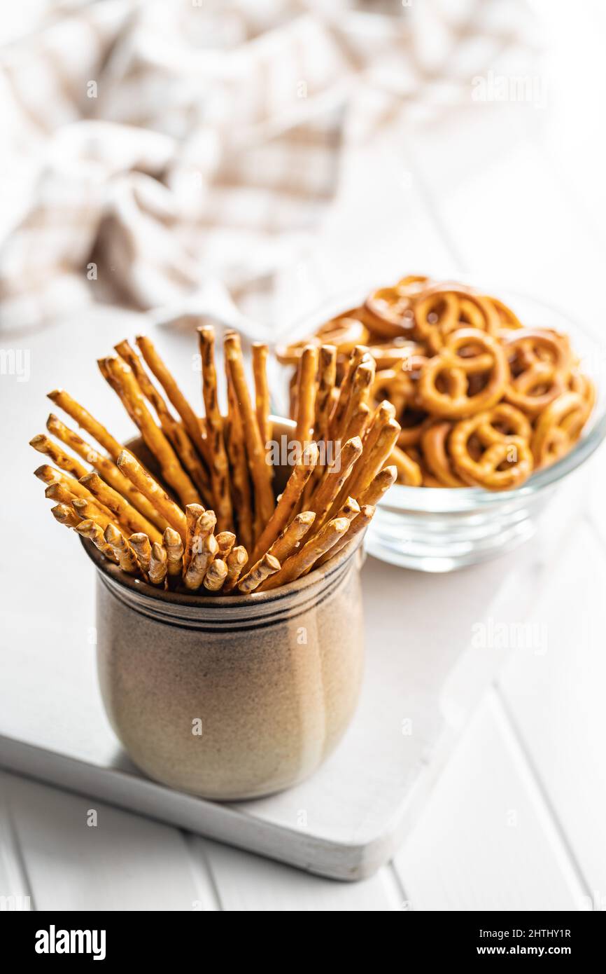 Stock photo de bretzel des bâtons ou bretzels dans le cuisine