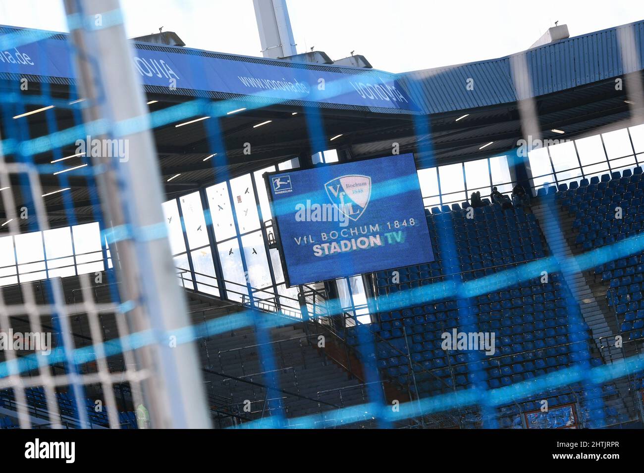 Bundesliga, Vonovia Ruhrstadion Bochum: VFL Bochum vs RB Leipzig; Tableau de bord avec Stadium TV dans Ruhr Stadium Banque D'Images