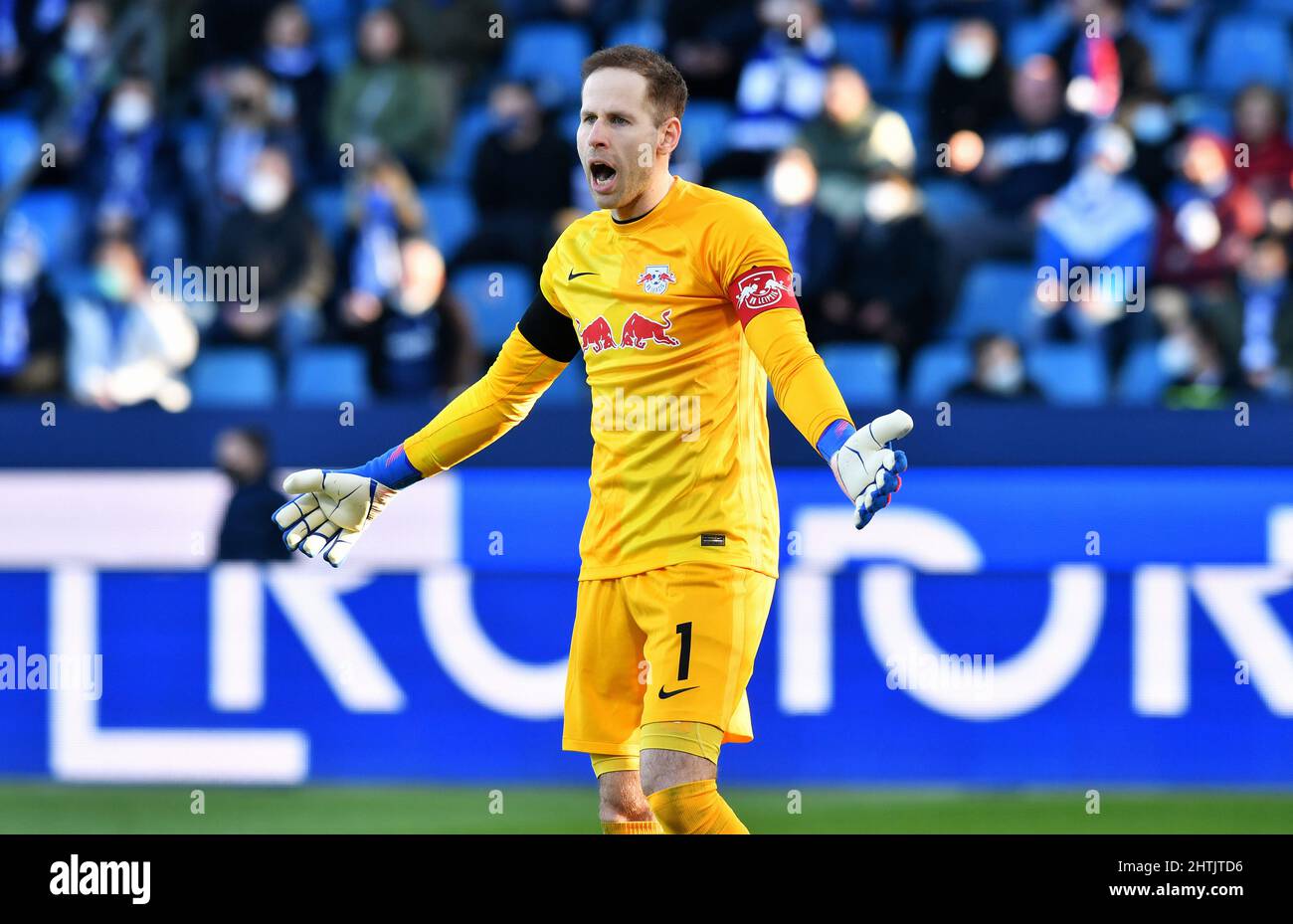 Bundesliga, Vonovia Ruhrstadion Bochum: VFL Bochum vs RB Leipzig; le gardien de but de Leipzig, Peter Gulacsi Banque D'Images