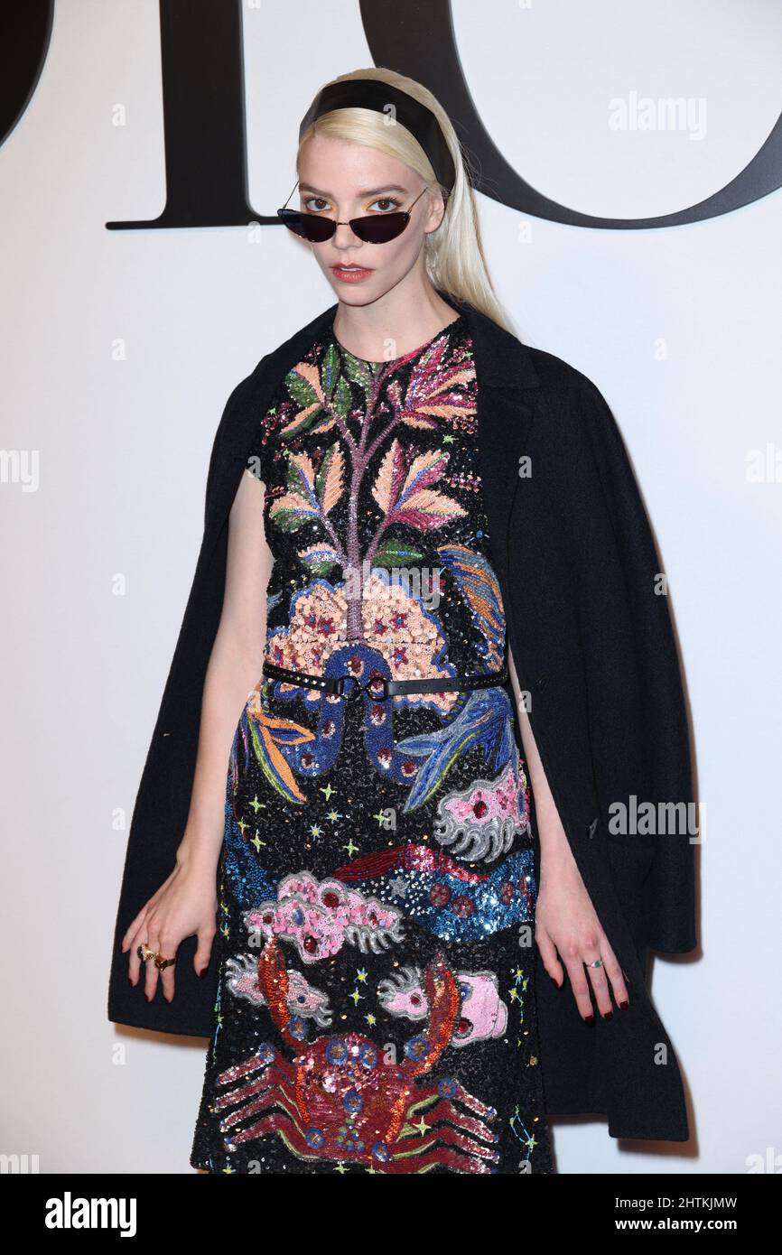 Paris, France, le 01 mars 2022. Anya Taylor Joy assiste au Dior Photocall pendant les vêtements pour femmes PFW automne/hiver 22/23 à Paris, France, le 01 mars 2022. Photo de Jerome Domine/ABACAPRESS.COM Banque D'Images