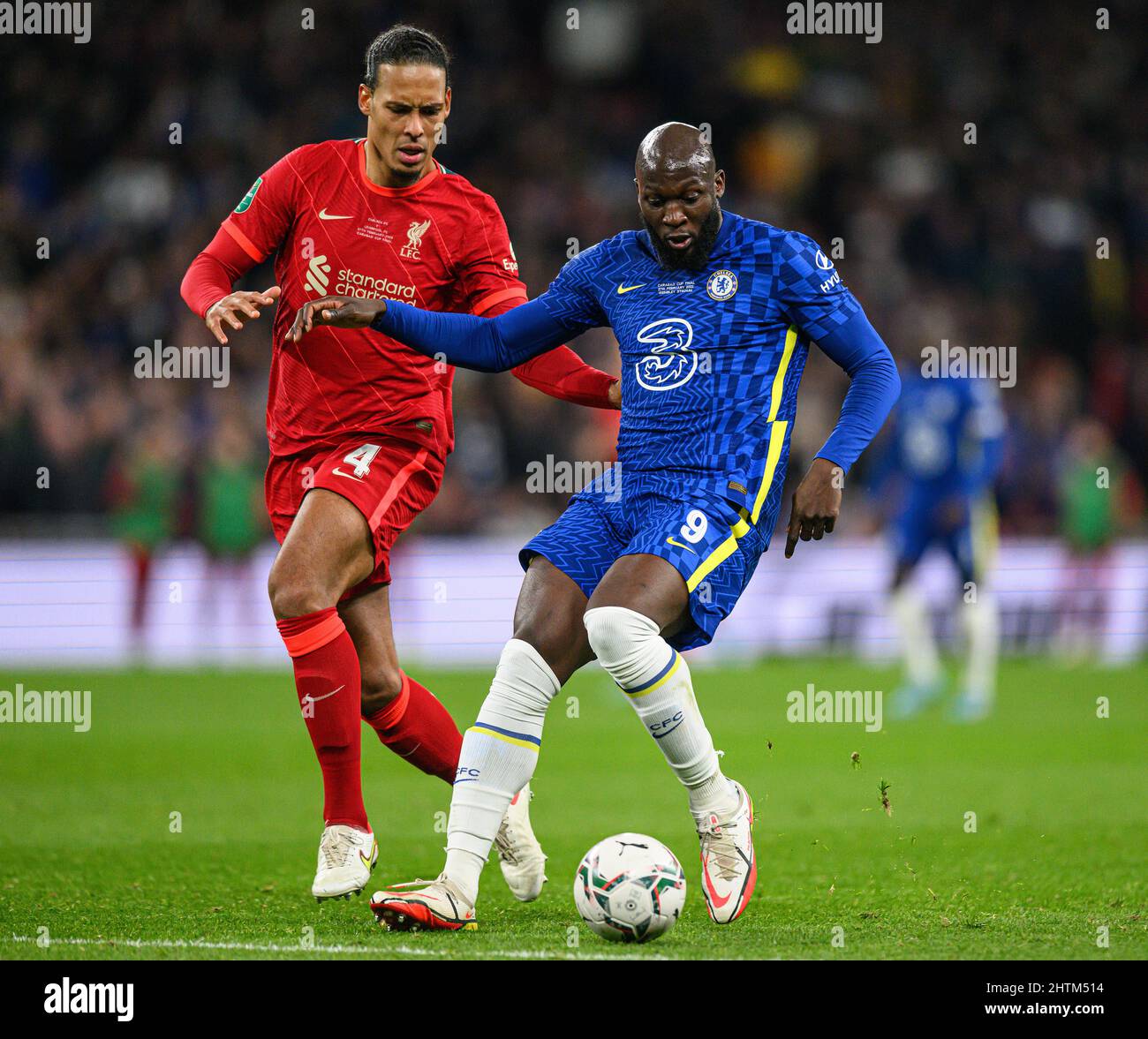 27 février 2022 - Chelsea / Liverpool - Carabao Cup - final - Stade Wembley Virgile Van Dijk et Romelu Lukaku de Liverpool lors de la finale de la Carabao Cup au stade Wembley. Crédit photo : © Mark pain / Alamy Live News Banque D'Images
