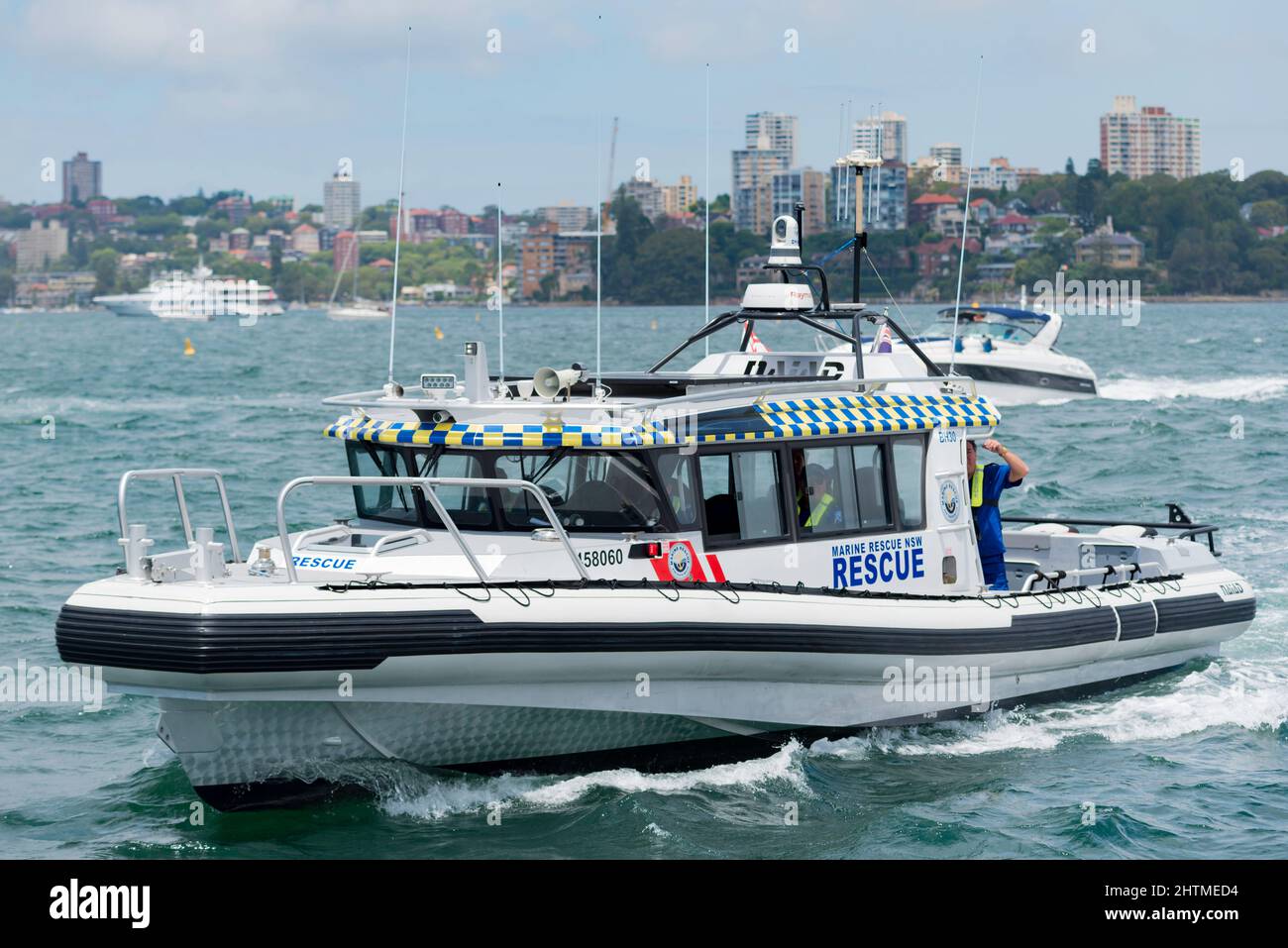 NSW Marine Rescue navire signe d'appel 'Port Jackson 31' patring dans le port de Sydney, Nouvelle-Galles du Sud, Australie Banque D'Images