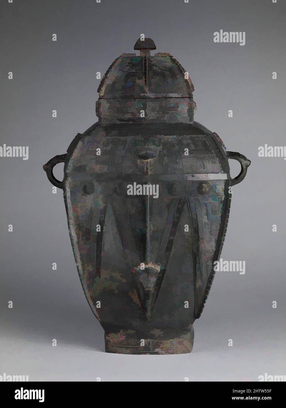 Art inspiré par le navire couvert, la dynastie Shang (env. 1600–1046 C.-B.), Chine, Bronze, H. 21 1/2 po. (54,6 cm) ; avec 11 1/4 po (28,6 cm) ; avec poignées de 14 1/4 po (36,2 cm) ; diam. De la base 5 po. (12,7 cm), Metalwork, oeuvres classiques modernisées par Artotop avec une touche de modernité. Formes, couleur et valeur, impact visuel accrocheur sur l'art émotions par la liberté d'œuvres d'art d'une manière contemporaine. Un message intemporel qui cherche une nouvelle direction créative. Artistes qui se tournent vers le support numérique et créent le NFT Artotop Banque D'Images