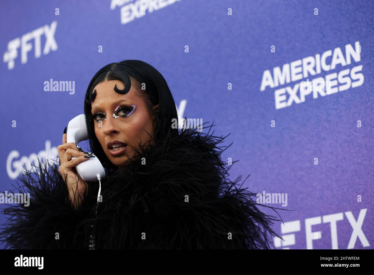 La chanteuse Laya assiste aux Billboard Women in Music Awards au