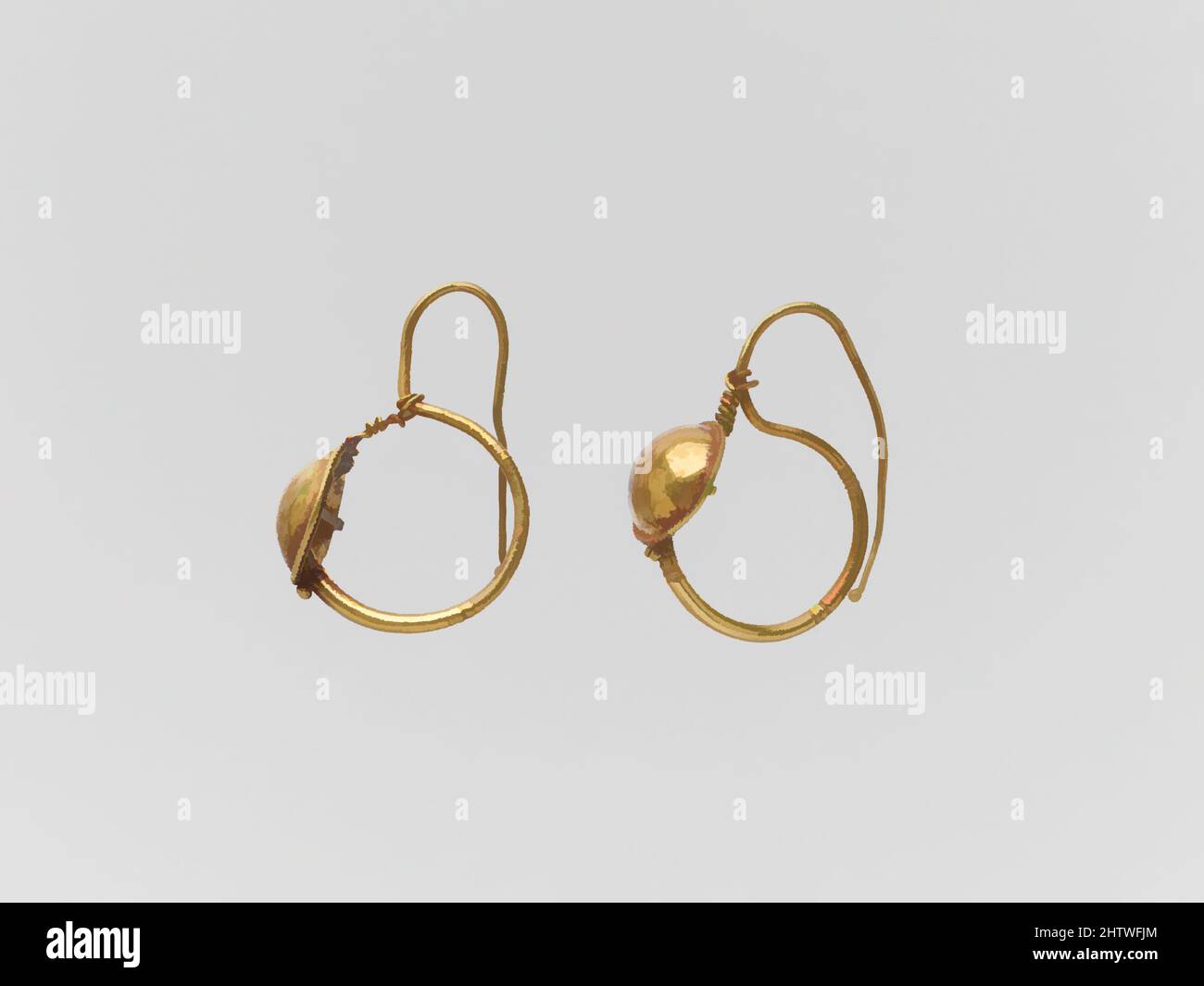 Boucles d'oreilles disque Banque de photographies et d'images à haute  résolution - Alamy