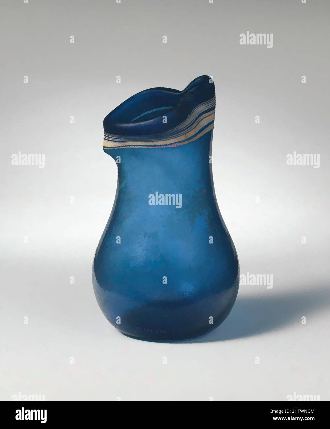 Art inspiré par la jarre de verre, fin de l'Impériale ou début byzantin, 4th–6th siècle A.D., romain, verre; soufflé et traîné, H. : 4 5/8 po (11,7 cm), verre, bleu cobalt translucide ; sentier en blanc opaque., épais, rebord arrondi, en forme de trèfle avec bec en saillie vers le haut ; tooled, Classic œuvres modernisées par Artotop avec une touche de modernité. Formes, couleur et valeur, impact visuel accrocheur sur l'art émotions par la liberté d'œuvres d'art d'une manière contemporaine. Un message intemporel qui cherche une nouvelle direction créative. Artistes qui se tournent vers le support numérique et créent le NFT Artotop Banque D'Images