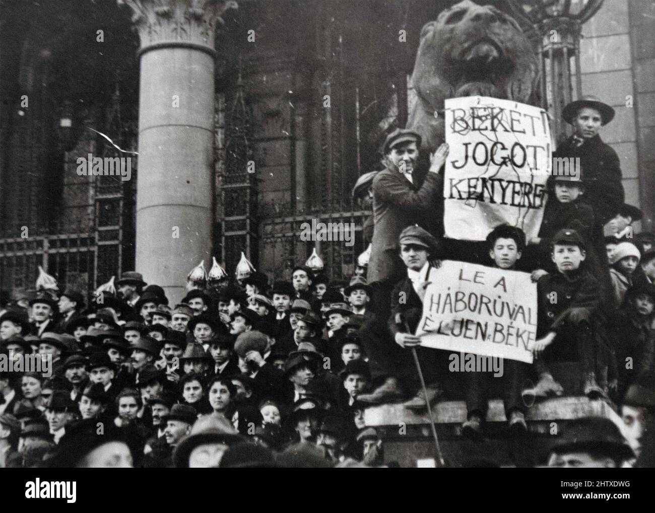 Hongrie: Manifestation contre la guerre (1918) Banque D'Images