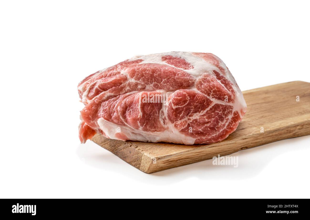 Porc frais, un grand morceau de viande de porc crue sur une planche à découper en bois. Image pour la boucherie, boucherie. Viande fraîche sur la planche à découper. Morceau d'agneau cru Banque D'Images