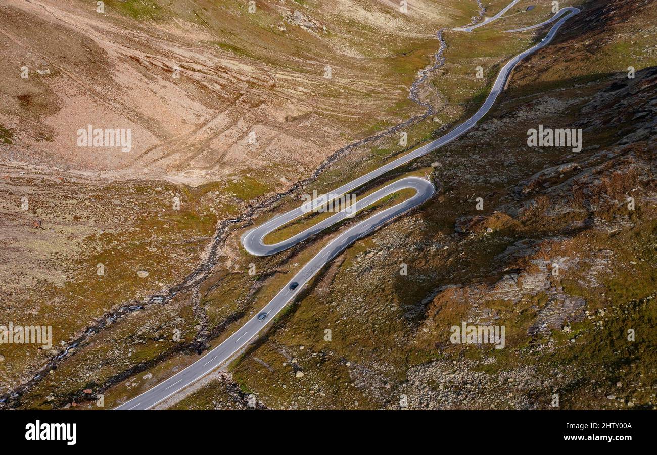 Tir de drone, Timmelsjoch High Alpine Road, Passo del Rombo, passage entre le Tyrol et le Tyrol du Sud, Alpes d'Oetztal, Oetztal, Tyrol, Autriche Banque D'Images