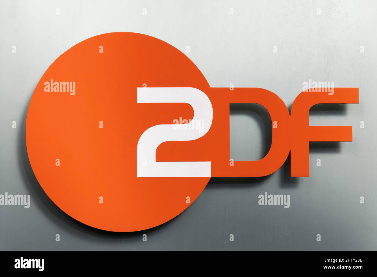 Logo ZDF, deuxième télévision allemande, chaîne de télévision publique,  Allemagne Photo Stock - Alamy