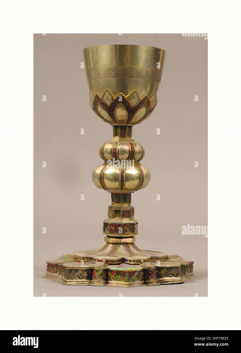 Art inspiré par Chalice, première moitié du 16th siècle, espagnol, doré argenté, émail, total : 10 11/16 x 7 1/2 x 7 1/8 po. (27,2 x 19,1 x 18,1 cm), Metalwork-Silver, l'inscription sur le bol se lit comme suit : hic est envm calix sangvinis mei nvovi (car c'est mon sang du Nouveau Testament). IT, Classic œuvres modernisées par Artotop avec un peu de modernité. Formes, couleur et valeur, impact visuel accrocheur sur l'art émotions par la liberté d'œuvres d'art d'une manière contemporaine. Un message intemporel qui cherche une nouvelle direction créative. Artistes qui se tournent vers le support numérique et créent le NFT Artotop Banque D'Images