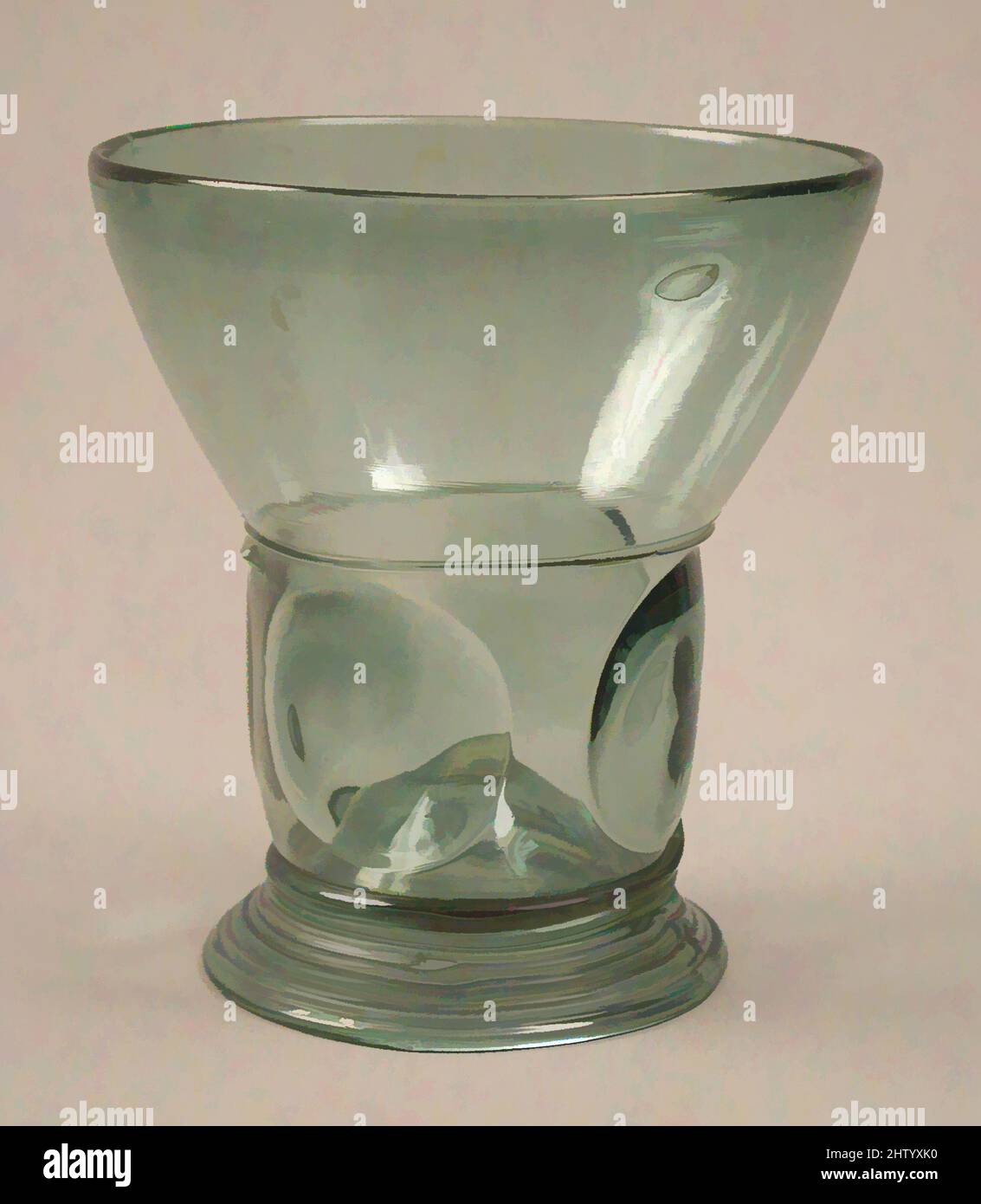 Art inspiré par Beaker, mi-16th siècle, allemand, verre, total: 4 7/16 x 4 1/16 po. (11,2 x 10,3 cm), Glass-Vessels, oeuvres classiques modernisées par Artotop avec une touche de modernité. Formes, couleur et valeur, impact visuel accrocheur sur l'art émotions par la liberté d'œuvres d'art d'une manière contemporaine. Un message intemporel qui cherche une nouvelle direction créative. Artistes qui se tournent vers le support numérique et créent le NFT Artotop Banque D'Images