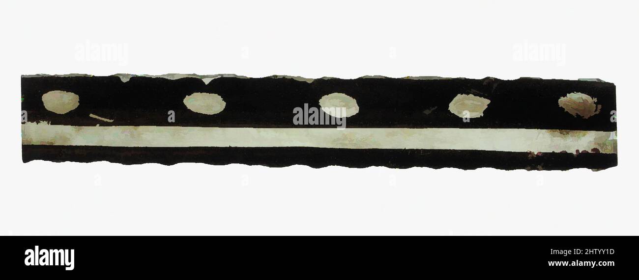 Art inspiré par Glass fragment, 14th Century (?), européen, verre incolore, total: 3 7/8 x 5/8 po. (10 x 1,5 cm), vitraux, oeuvres classiques modernisées par Artotop avec une touche de modernité. Formes, couleur et valeur, impact visuel accrocheur sur l'art émotions par la liberté d'œuvres d'art d'une manière contemporaine. Un message intemporel qui cherche une nouvelle direction créative. Artistes qui se tournent vers le support numérique et créent le NFT Artotop Banque D'Images