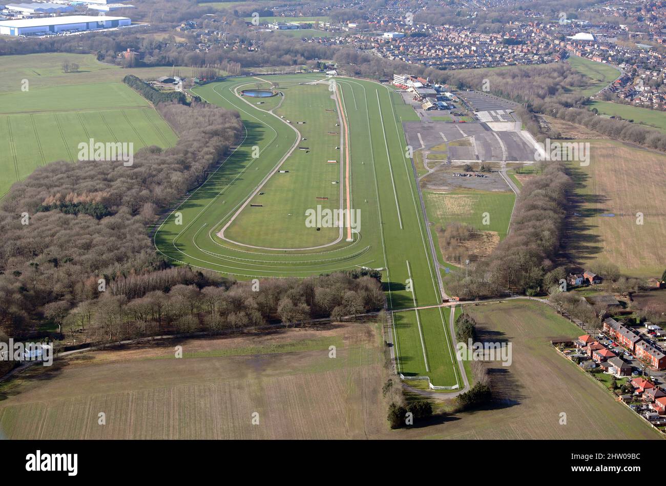 Vue aérienne de l'hippodrome de Haydock Park, Merseyside, nord-ouest de l'Angleterre Banque D'Images