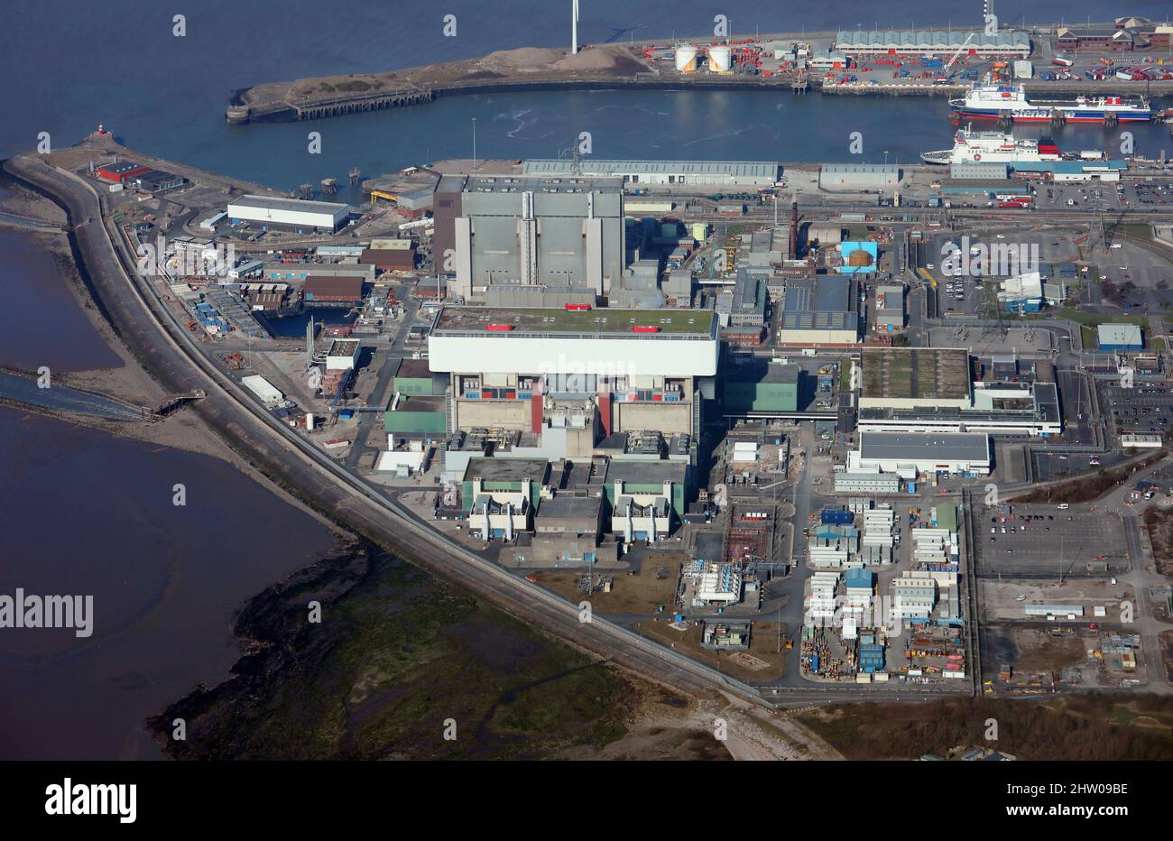 Vue aérienne de la centrale nucléaire Heysham, une centrale nucléaire Banque D'Images