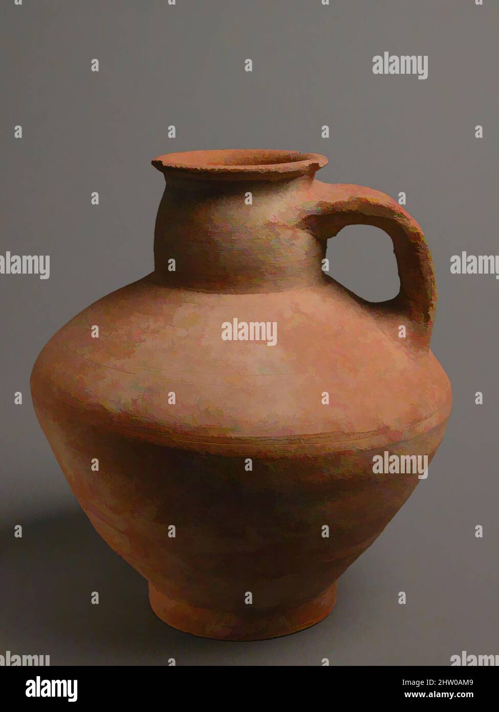 Art inspiré par un jug avec manche, 4th–7th siècle, fait à Kharga Oasis, Égypte byzantine, copte, faïence, total: 8 3/8 x 3 9/16 po. (21,2 x 9,1 cm), céramique, œuvres classiques modernisées par Artotop avec une touche de modernité. Formes, couleur et valeur, impact visuel accrocheur sur l'art émotions par la liberté d'œuvres d'art d'une manière contemporaine. Un message intemporel qui cherche une nouvelle direction créative. Artistes qui se tournent vers le support numérique et créent le NFT Artotop Banque D'Images