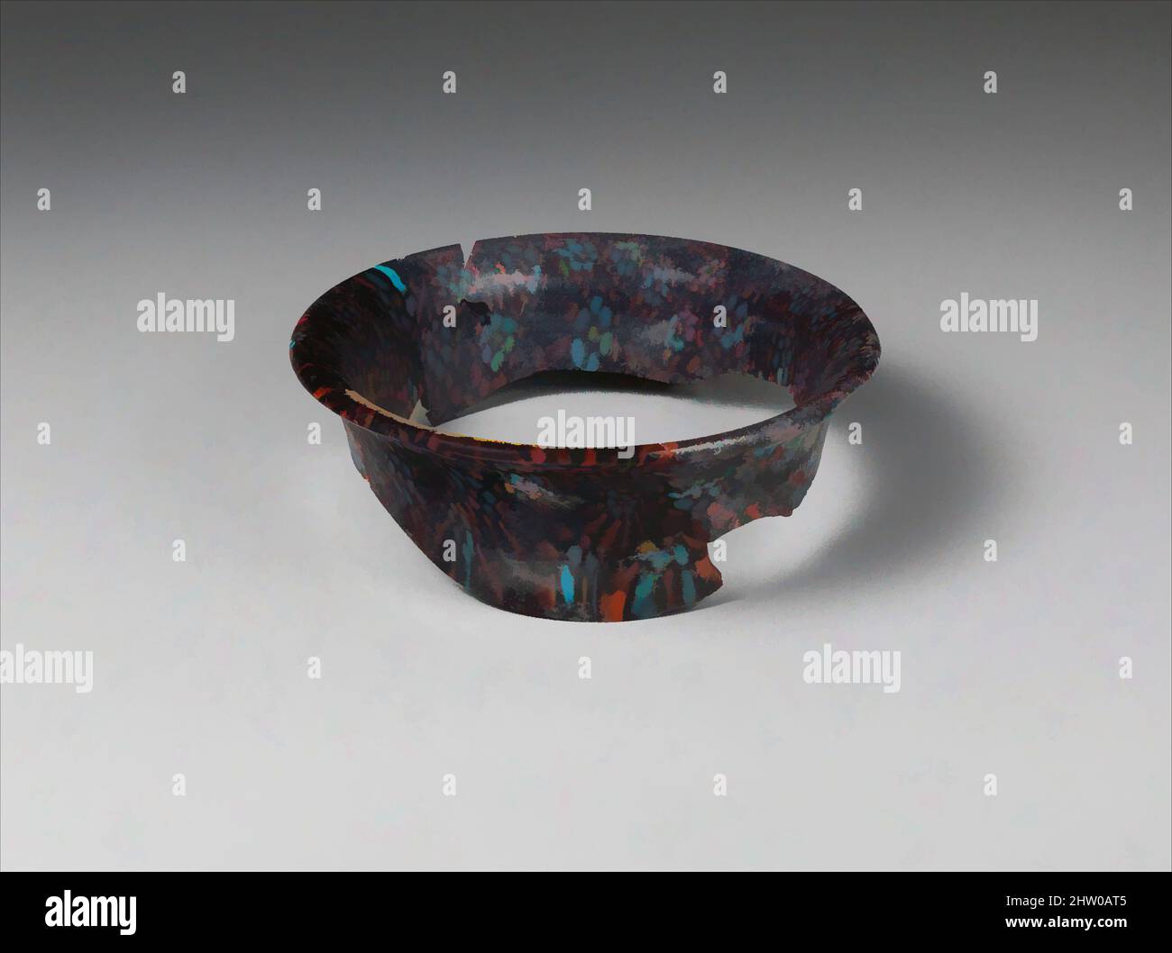 Art inspiré par des fragments de verre, 4th–début 5th siècle, fait à Kharga Oasis, Égypte byzantine, copte, verre, stockage (boîte de Petri diam.): 5 3/4 po. (14,6 cm), Glass-Vessels, oeuvres classiques modernisées par Artotop avec une touche de modernité. Formes, couleur et valeur, impact visuel accrocheur sur l'art émotions par la liberté d'œuvres d'art d'une manière contemporaine. Un message intemporel qui cherche une nouvelle direction créative. Artistes qui se tournent vers le support numérique et créent le NFT Artotop Banque D'Images