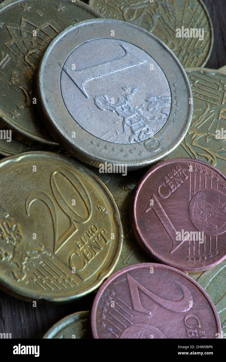 petites pièces de cent en euros Banque D'Images