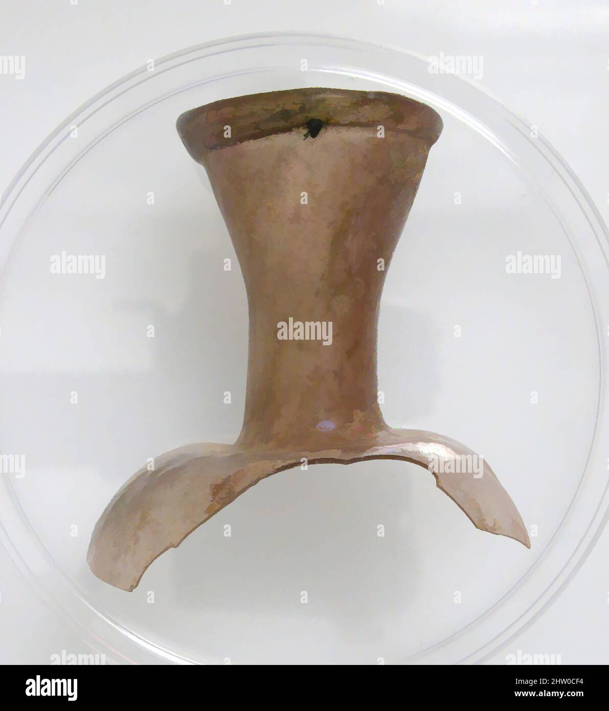 Art inspiré par le cou et le bord d'un navire, 4th–début 5th siècle, fait à Kharga Oasis, Égypte byzantine, copte, verre, stockage (boîte de Pétri diam.): 3 7/16 po. (8,8 cm), Glass-Vessels, oeuvres classiques modernisées par Artotop avec une touche de modernité. Formes, couleur et valeur, impact visuel accrocheur sur l'art émotions par la liberté d'œuvres d'art d'une manière contemporaine. Un message intemporel qui cherche une nouvelle direction créative. Artistes qui se tournent vers le support numérique et créent le NFT Artotop Banque D'Images