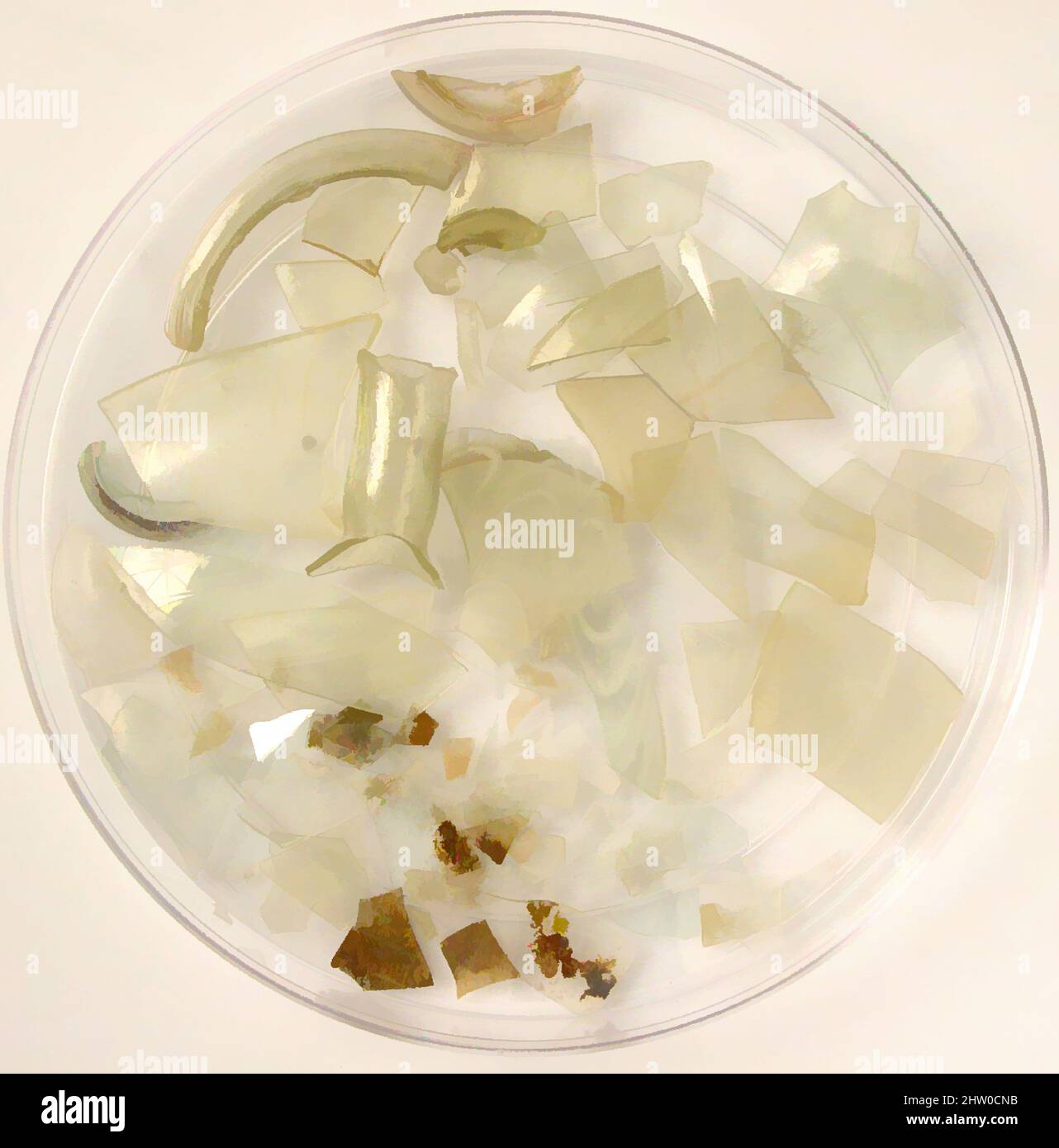 Art inspiré par des fragments de verre, 4th–7th siècle, fabriqué dans l'oasis de Kharga, Égypte byzantine, copte, verre, stockage (boîte de Pétri diam.): 5 9/16 po. (14,2 cm), verre, oeuvres classiques modernisées par Artotop avec une touche de modernité. Formes, couleur et valeur, impact visuel accrocheur sur l'art émotions par la liberté d'œuvres d'art d'une manière contemporaine. Un message intemporel qui cherche une nouvelle direction créative. Artistes qui se tournent vers le support numérique et créent le NFT Artotop Banque D'Images