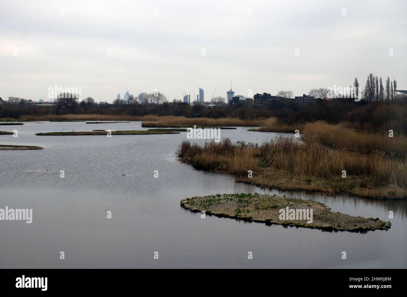 Vue depuis les marécages Barnes vers le centre de Londres Banque D'Images