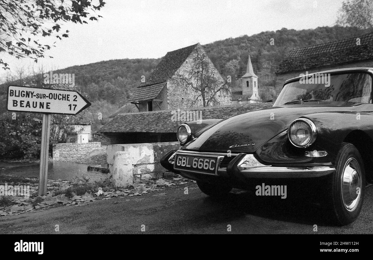 1964 Citroën DS19 en France Banque D'Images