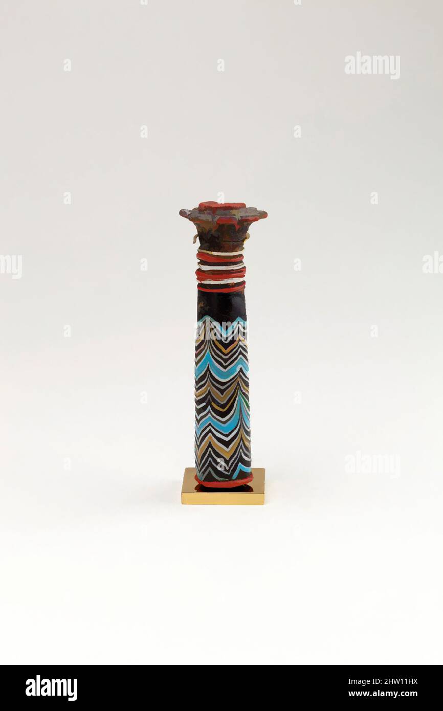 Art inspiré par Kohl tube, Nouveau Royaume, Ramesside, dynastie 19–20, env. 1295–1070 C.-B., d'Égypte, verre, H. 10,2 cm (4 po.), diam. 2,1 cm (13/16 in.), la verrerie égyptienne, qui avait atteint un niveau élevé de virtuosité à la fin de la dynastie 18, continua d'être pratiquée dans le Ramesside, œuvres classiques modernisées par Artotop avec un peu de modernité. Formes, couleur et valeur, impact visuel accrocheur sur l'art émotions par la liberté d'œuvres d'art d'une manière contemporaine. Un message intemporel qui cherche une nouvelle direction créative. Artistes qui se tournent vers le support numérique et créent le NFT Artotop Banque D'Images